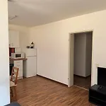 Boutique One Bedroom At District Apartmán *