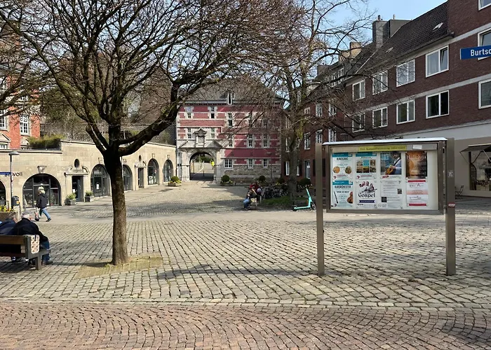 Boutique One Bedroom At District Apartment *